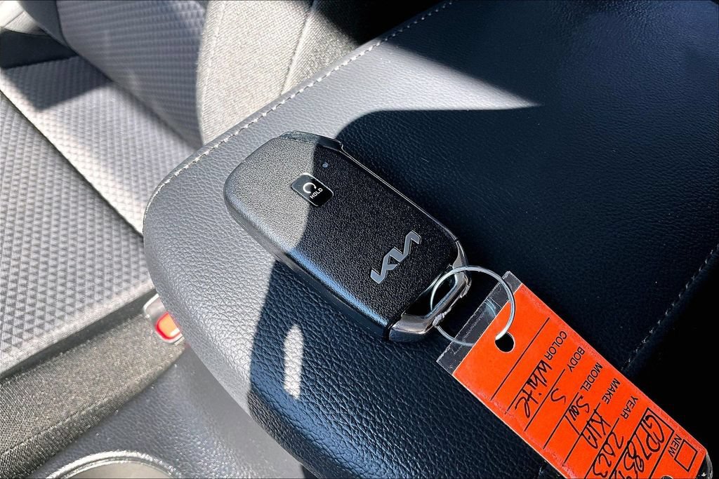 Used 2023 Kia Soul S FWD image 12