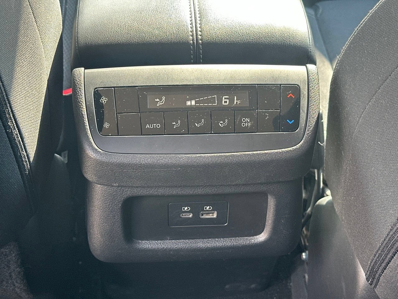 Used 2025 Nissan Pathfinder SV AWD/4WD image 23