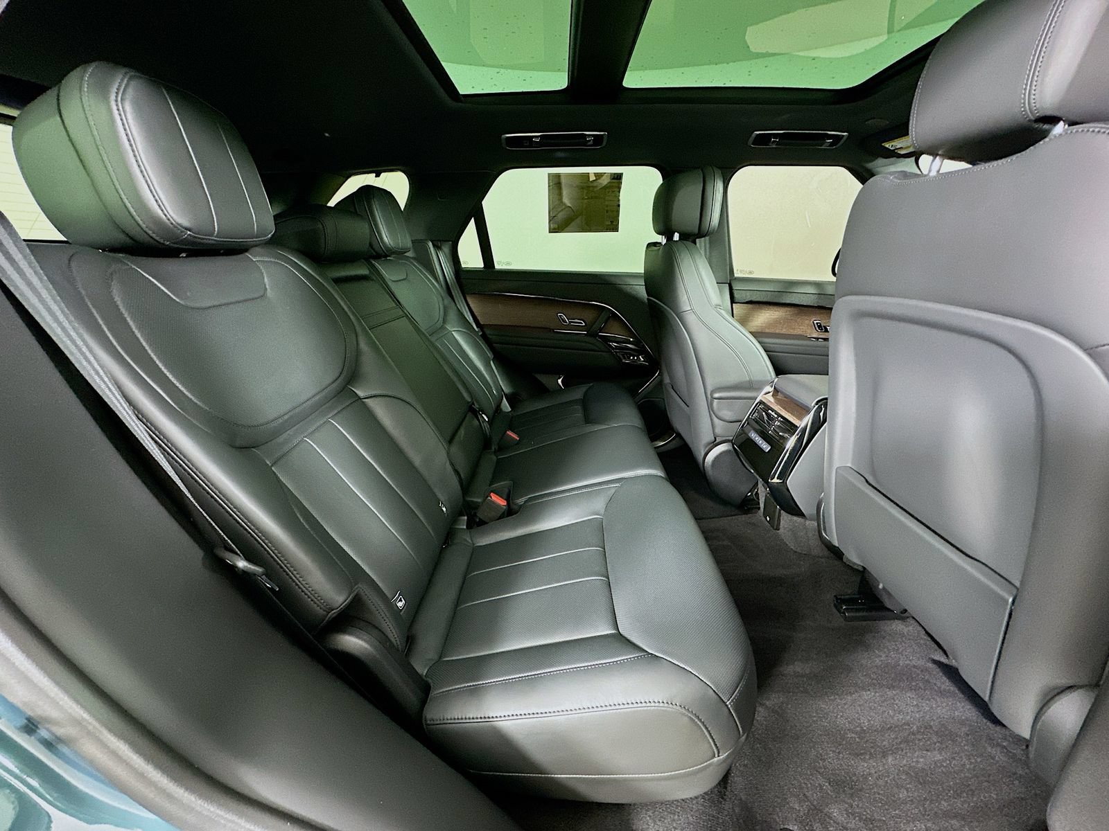 Used 2024 Land Rover Range Rover Sport Dynamic SE AWD/4WD image 41