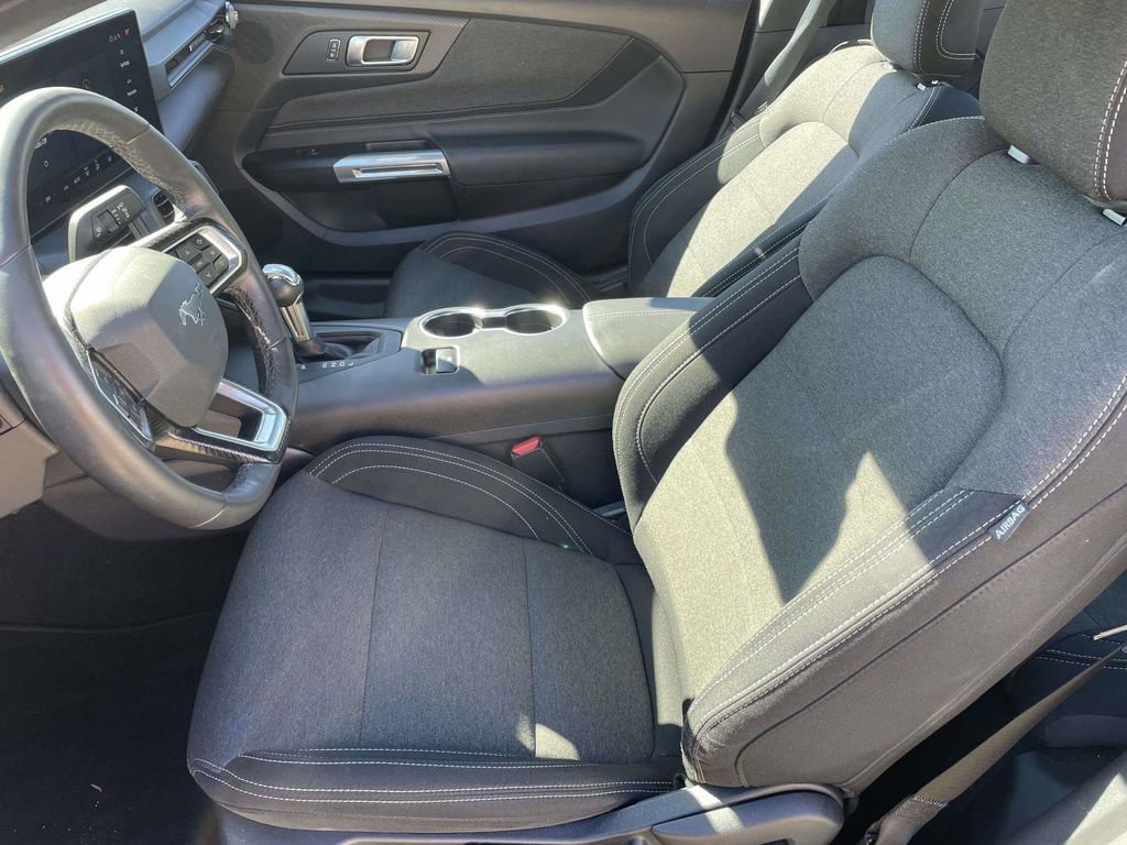 Used 2024 Ford Mustang Coupe image 13