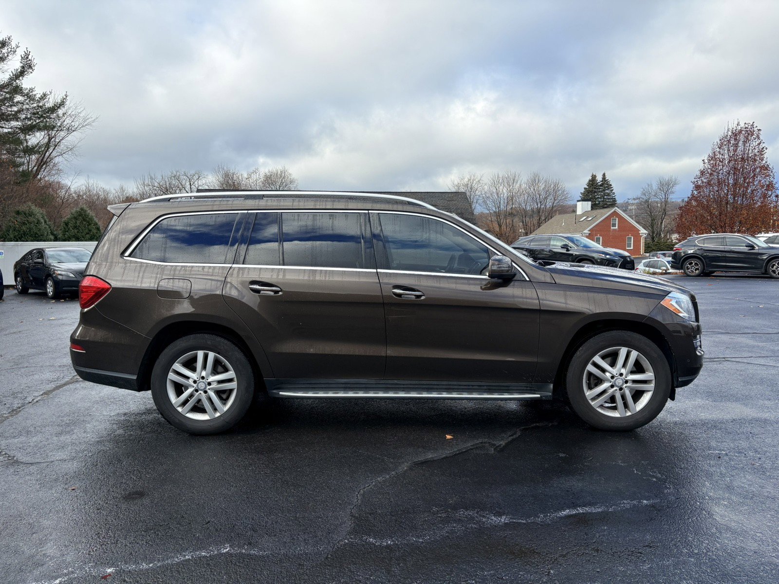 Used 2014 Mercedes-Benz GL 450 4MATIC image 4