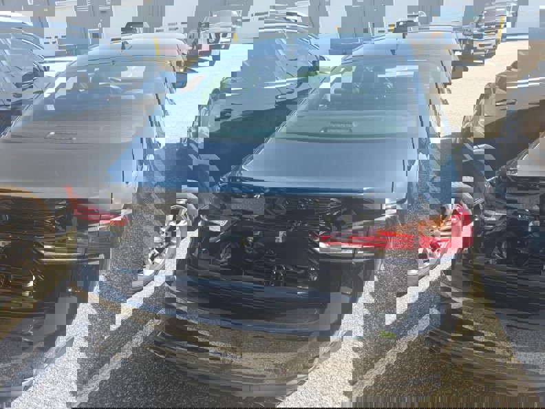 Used 2020 Lexus IS 300 F Sport w/ Blackline Edition image 5