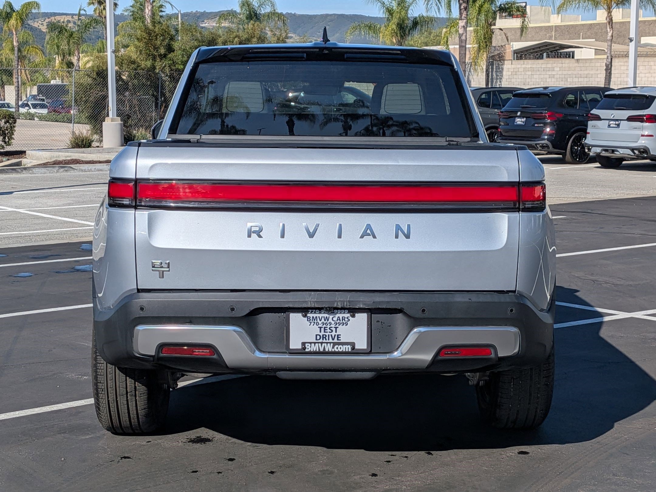 Used 2024 Rivian R1T Adventure image 9