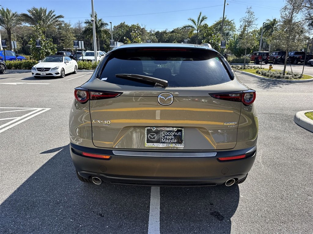 New 2024 MAZDA CX-30 Carbon image 3