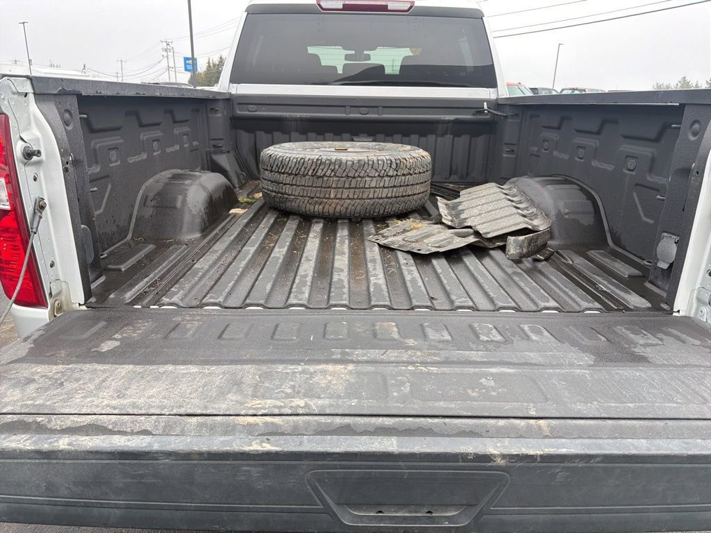 Used 2022 Chevrolet Silverado 2500 Custom w/ Custom Value Package image 22