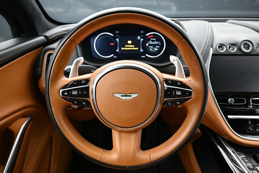 Used 2021 Aston Martin DBX AWD/4WD image 16