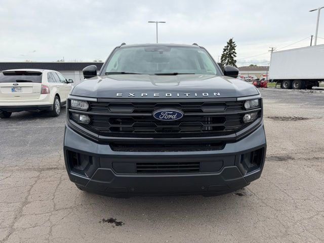 New 2026 Ford Expedition Active AWD/4WD image 3