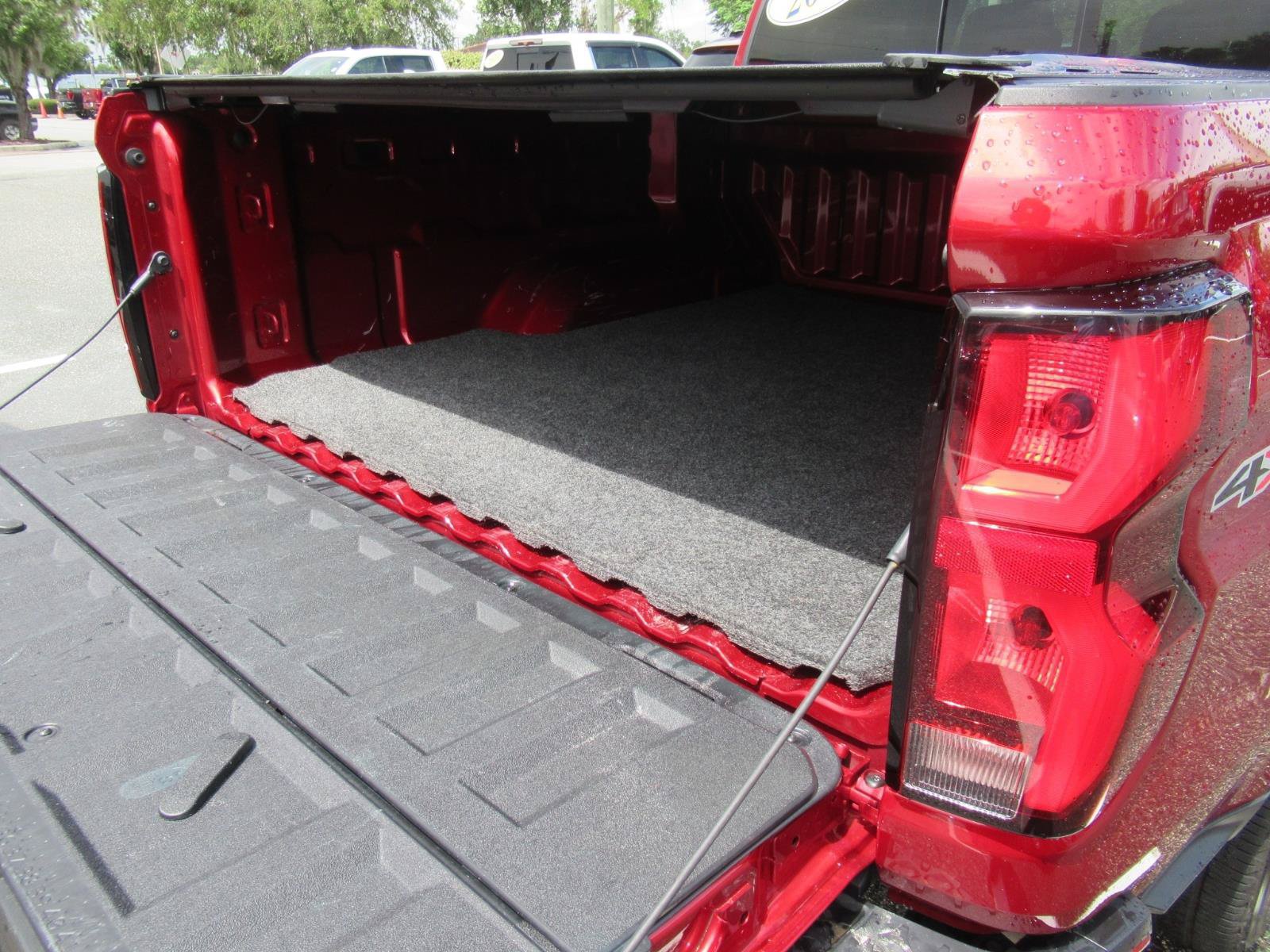 Used 2024 Chevrolet Colorado LT w/ LT Convenience Package III AWD/4WD image 36