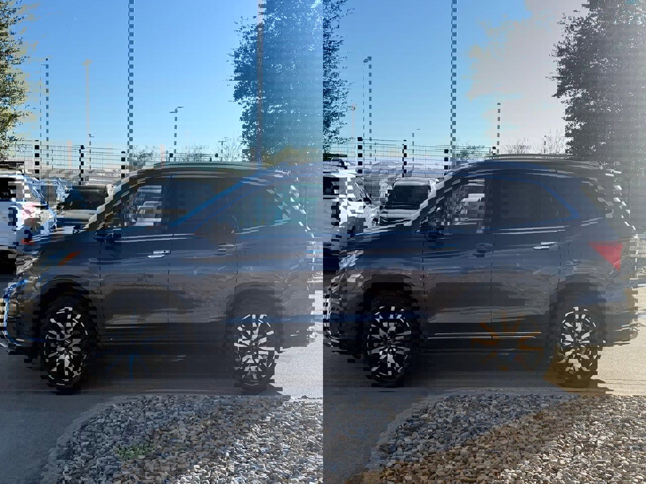 Used 2019 Honda Pilot Touring image 2