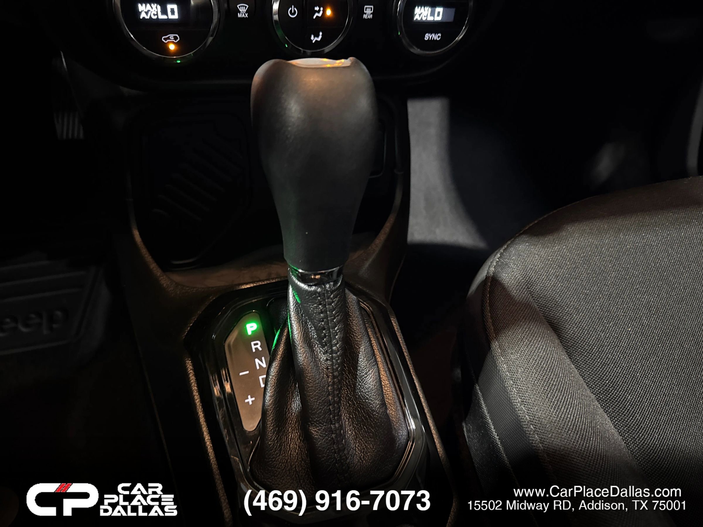 Used 2017 Jeep Renegade Altitude image 39