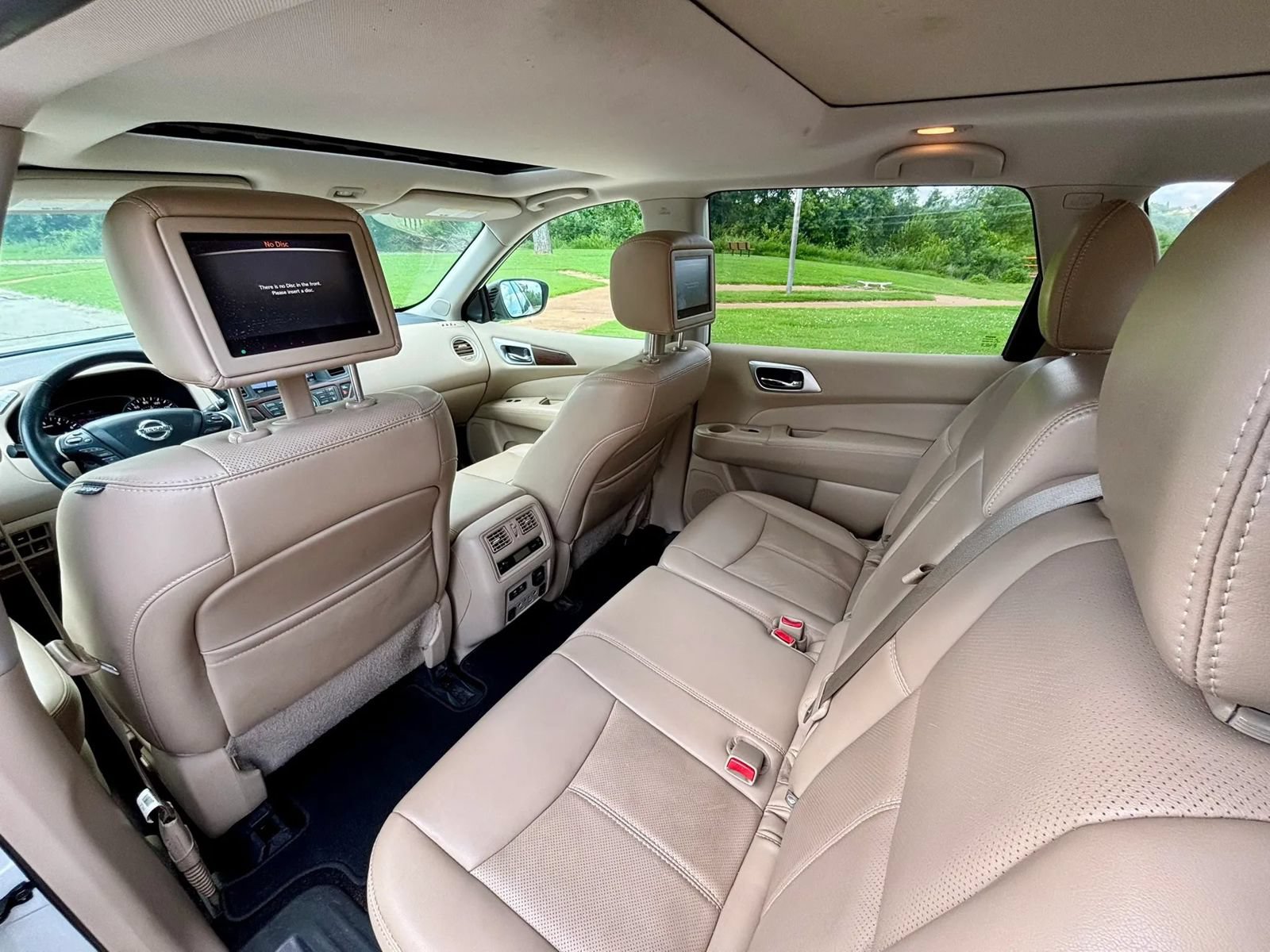 Used 2019 Nissan Pathfinder Platinum AWD/4WD image 13