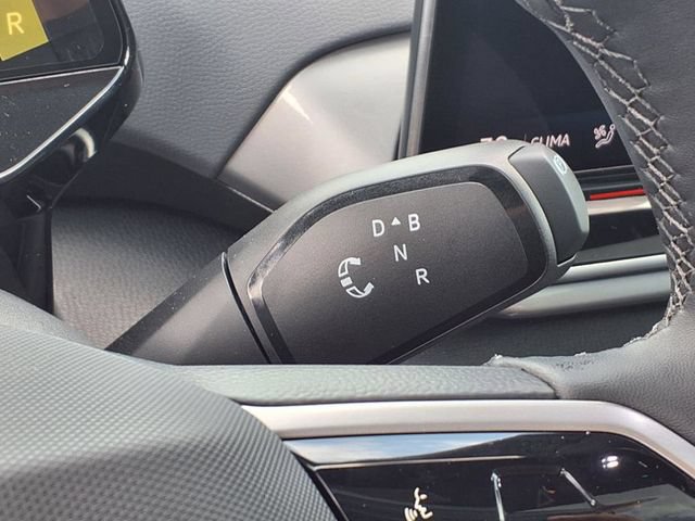 New 2025 Volkswagen ID.4 Pro S Plus AWD/4WD image 18