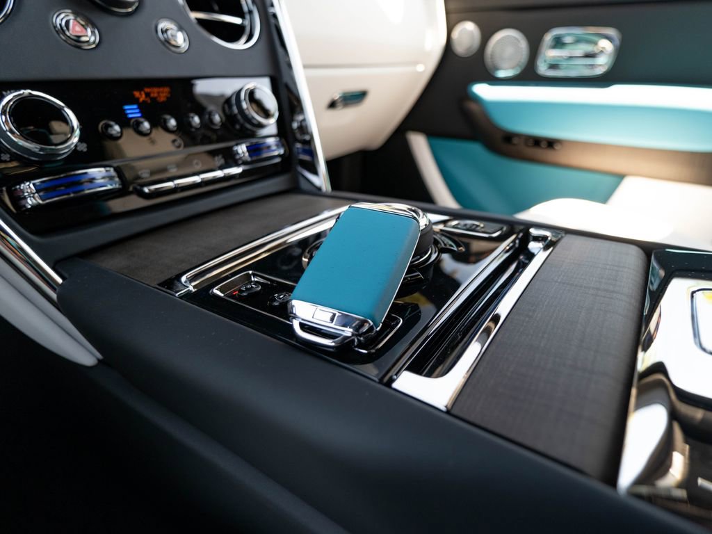 New 2026 Rolls-Royce Cullinan AWD/4WD image 15
