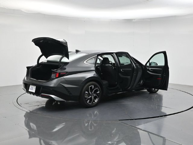 Used 2025 Hyundai Sonata SEL FWD image 44