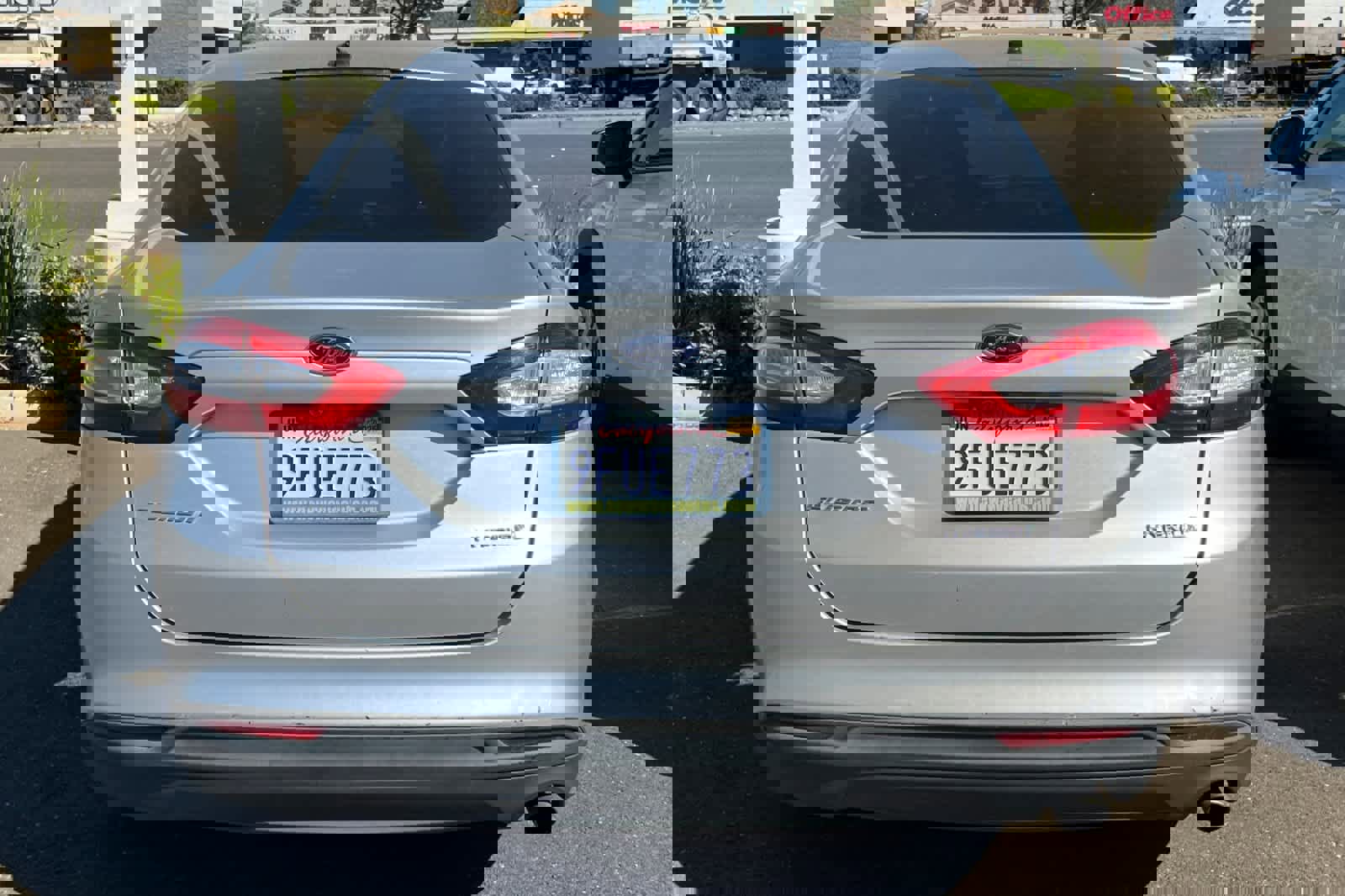 Used 2016 Ford Fusion S image 5