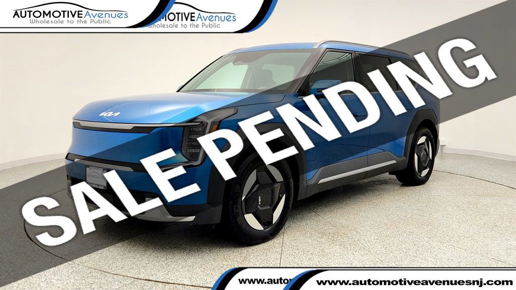 Used 2024 Kia EV9 Wind