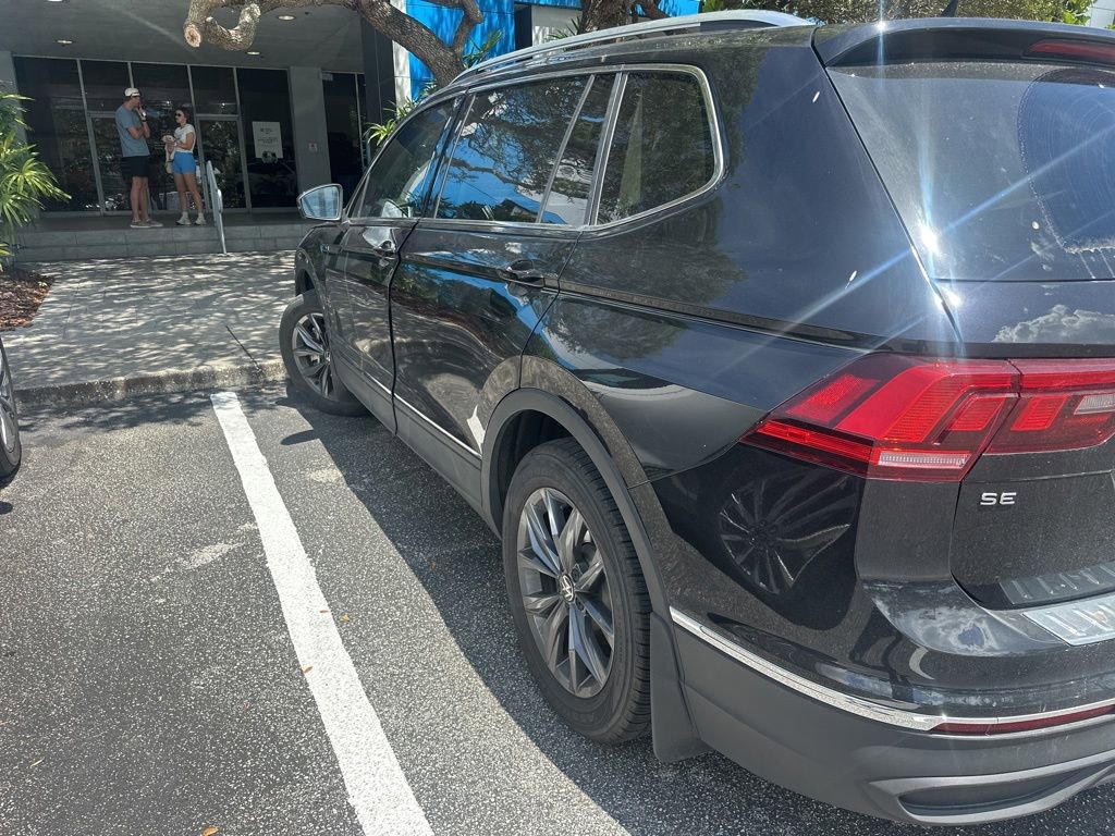 Used 2022 Volkswagen Tiguan SE AWD/4WD image 8