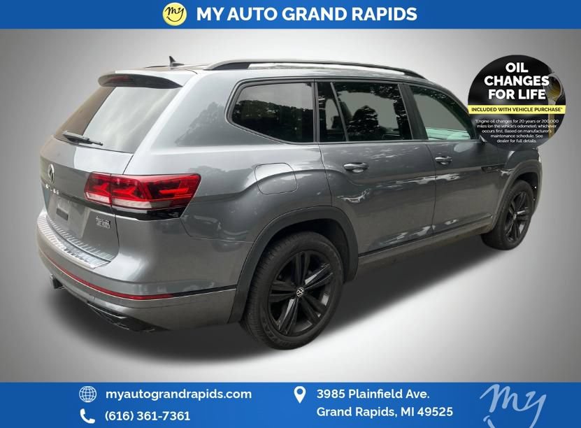 Used 2023 Volkswagen Atlas SEL R-Line AWD/4WD image 5