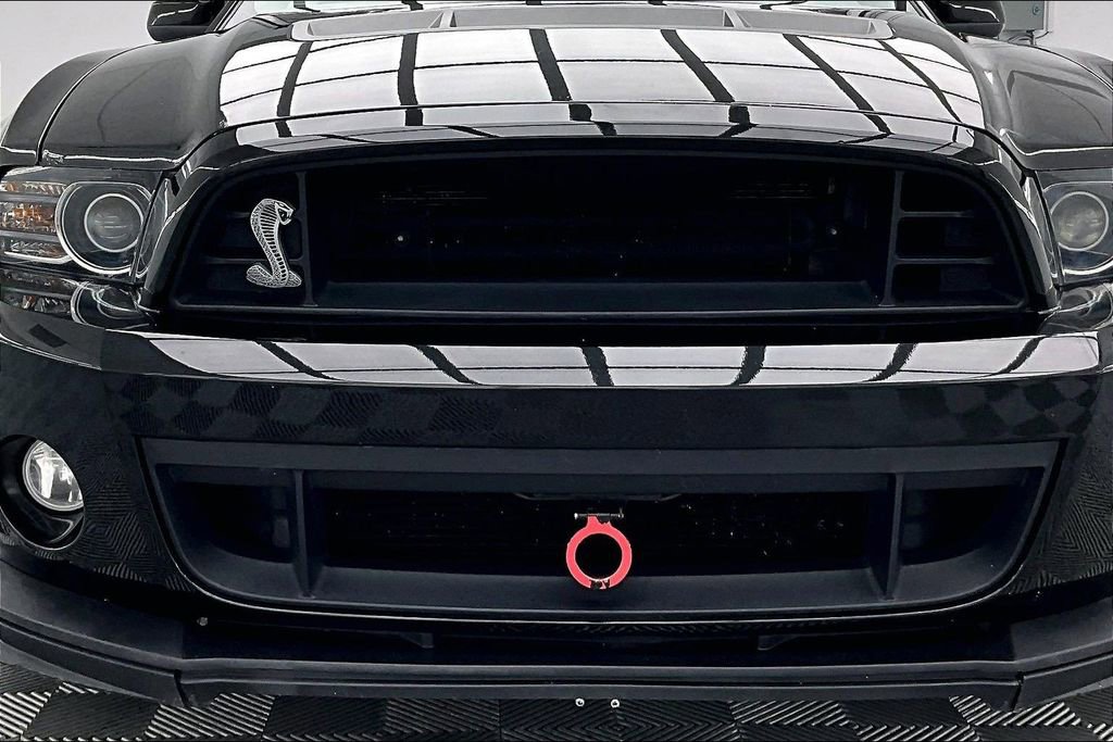 Used 2014 Ford Mustang Shelby GT500 w/ Equipment Group 821A RWD image 28