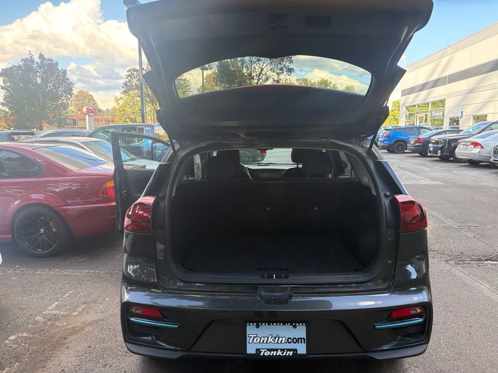 Used 2022 Kia Niro EX w/ Cold Weather Package FWD image 21