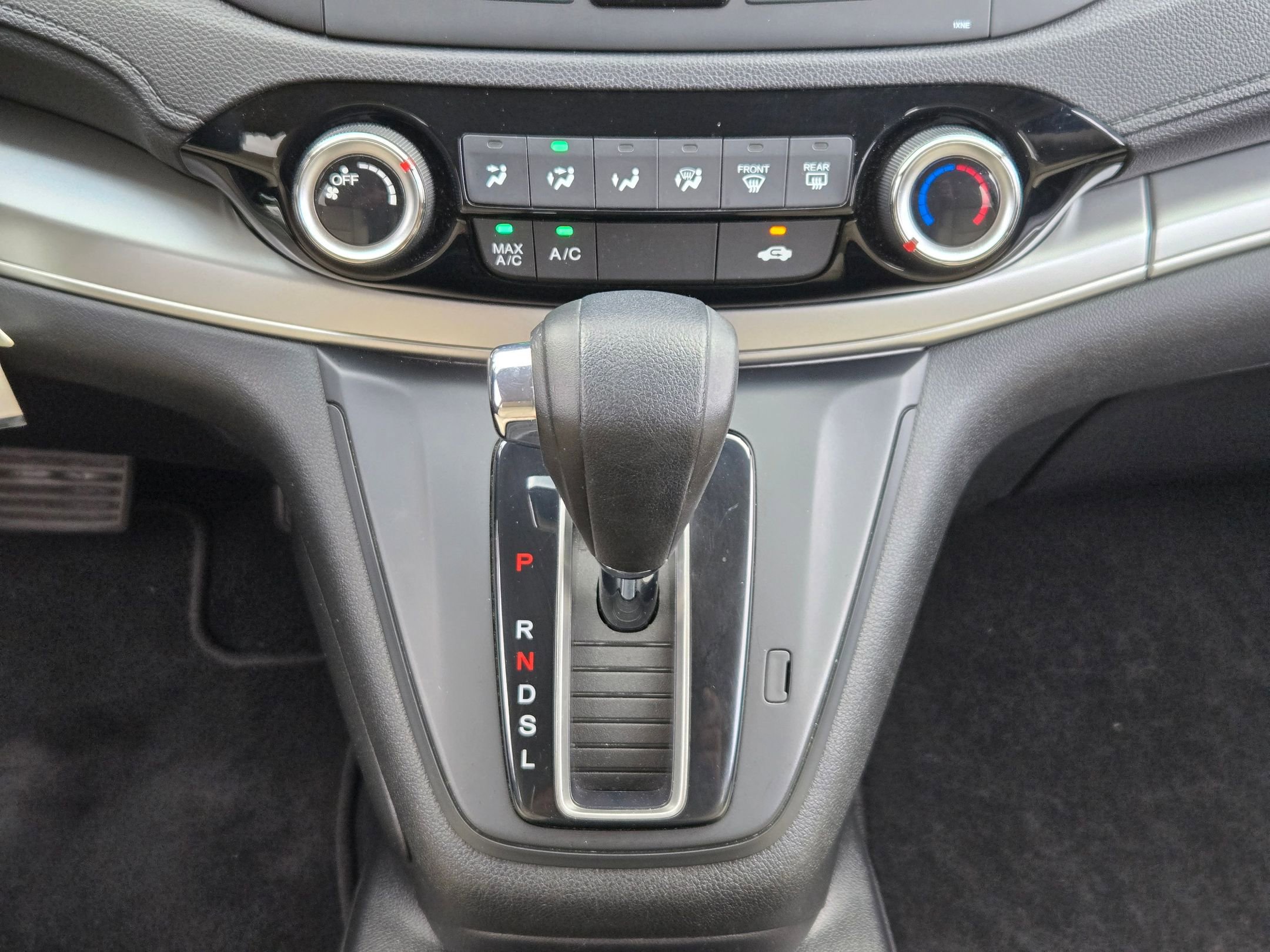 Used 2016 Honda CR-V SE image 19