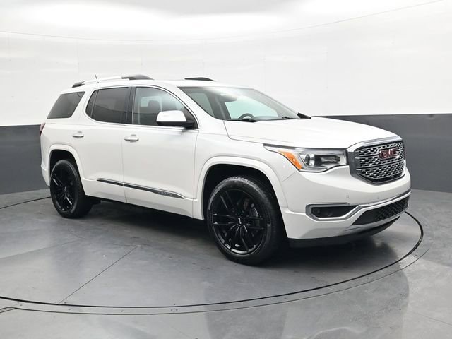 Used 2017 GMC Acadia Denali w/ Technology Package image 2