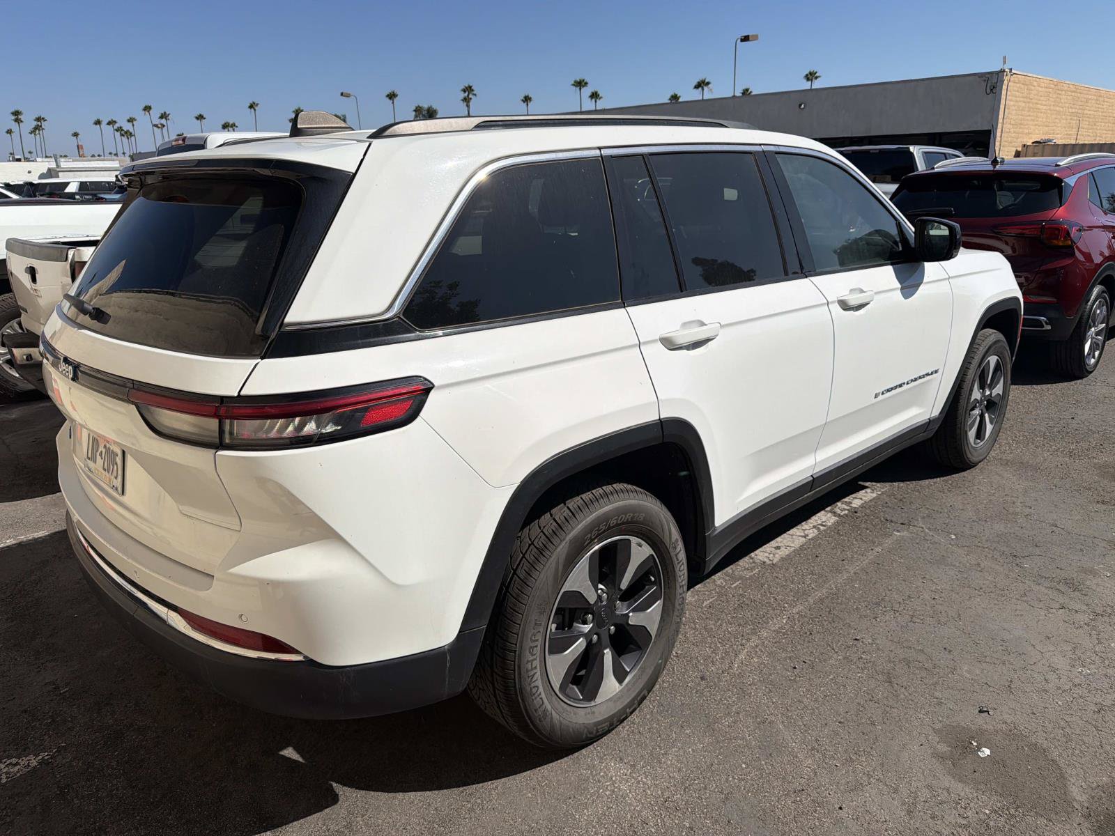 Used 2024 Jeep Grand Cherokee Limited 4xe AWD/4WD image 2