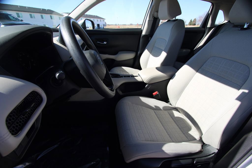 Used 2024 Honda HR-V LX image 6