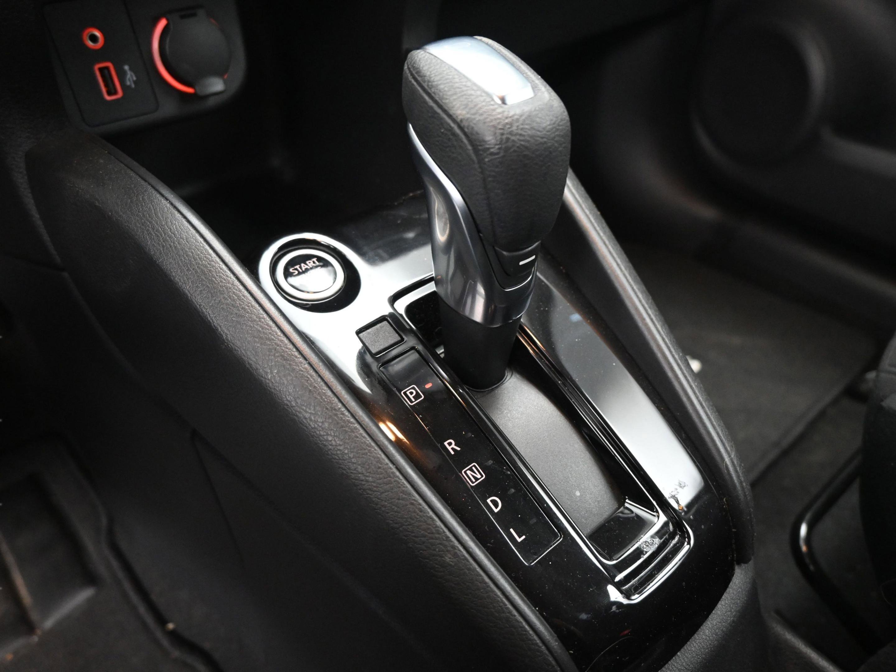 Used 2022 Nissan Kicks S image 31