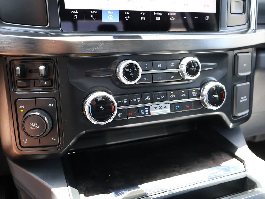 Certified 2024 Ford F250 Lariat w/ FX4 Off-Road Package AWD/4WD image 37