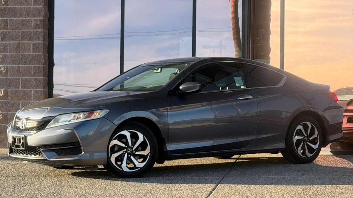Used 2016 Honda Accord LX-S image 4