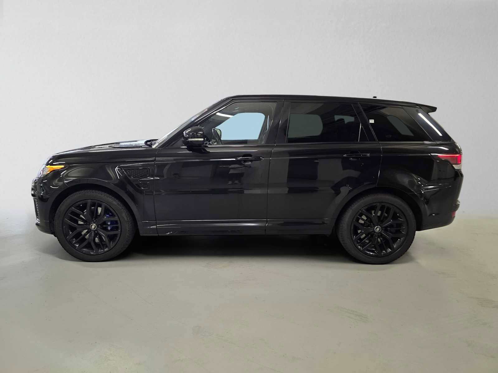 Certified 2016 Land Rover Range Rover Sport SVR AWD/4WD image 2