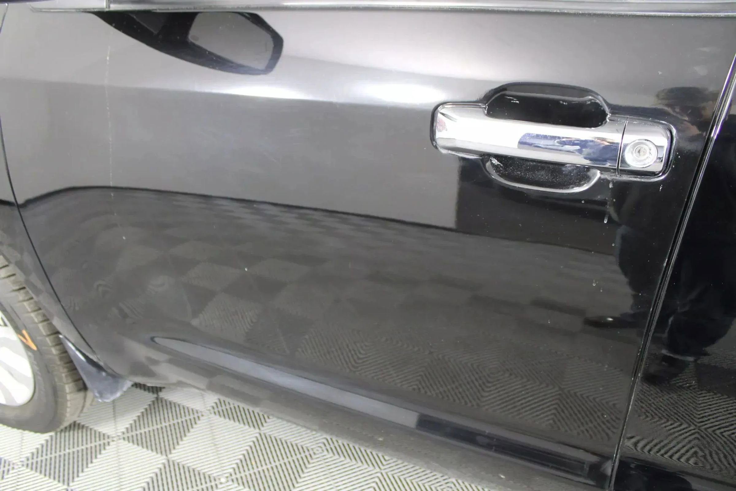 Used 2016 Toyota Sequoia Platinum image 29