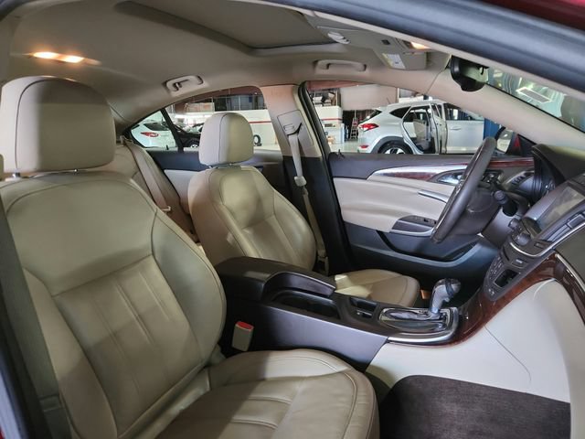 Used 2016 Buick Regal Premium w/ Driver Confidence Package #2 FWD image 23