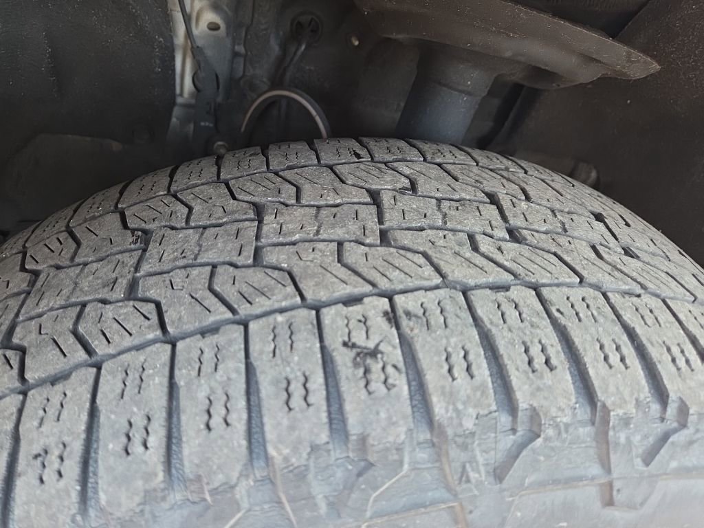 Used 2021 Toyota RAV4 LE image 13