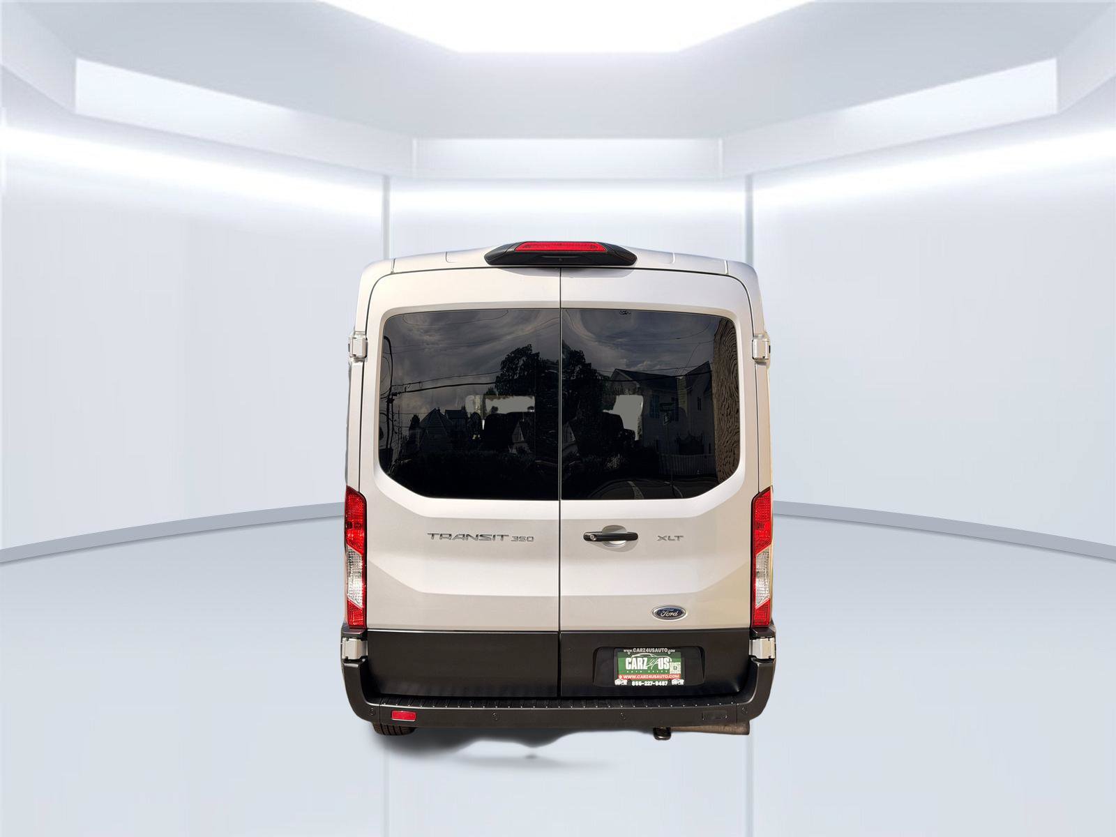 Used 2023 Ford Transit 350 XLT RWD image 6