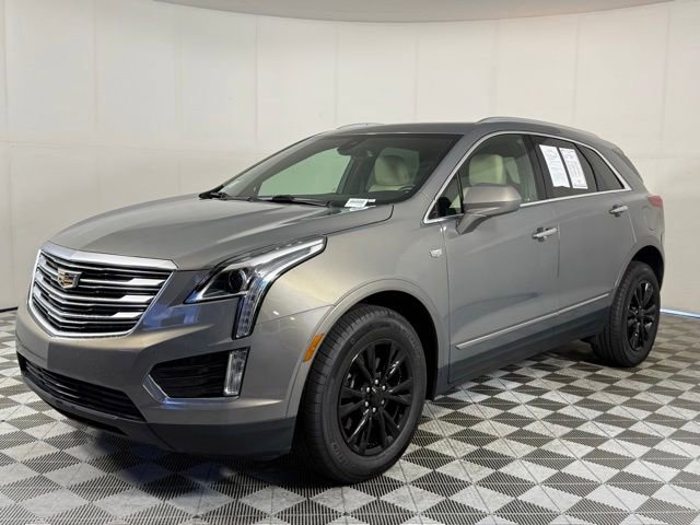 Used 2018 Cadillac XT5 Luxury w/ Driver Awareness Package AWD/4WD image 2