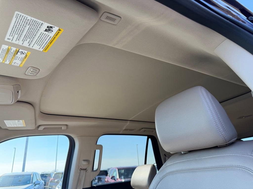 Used 2024 Ford Expedition Limited image 41