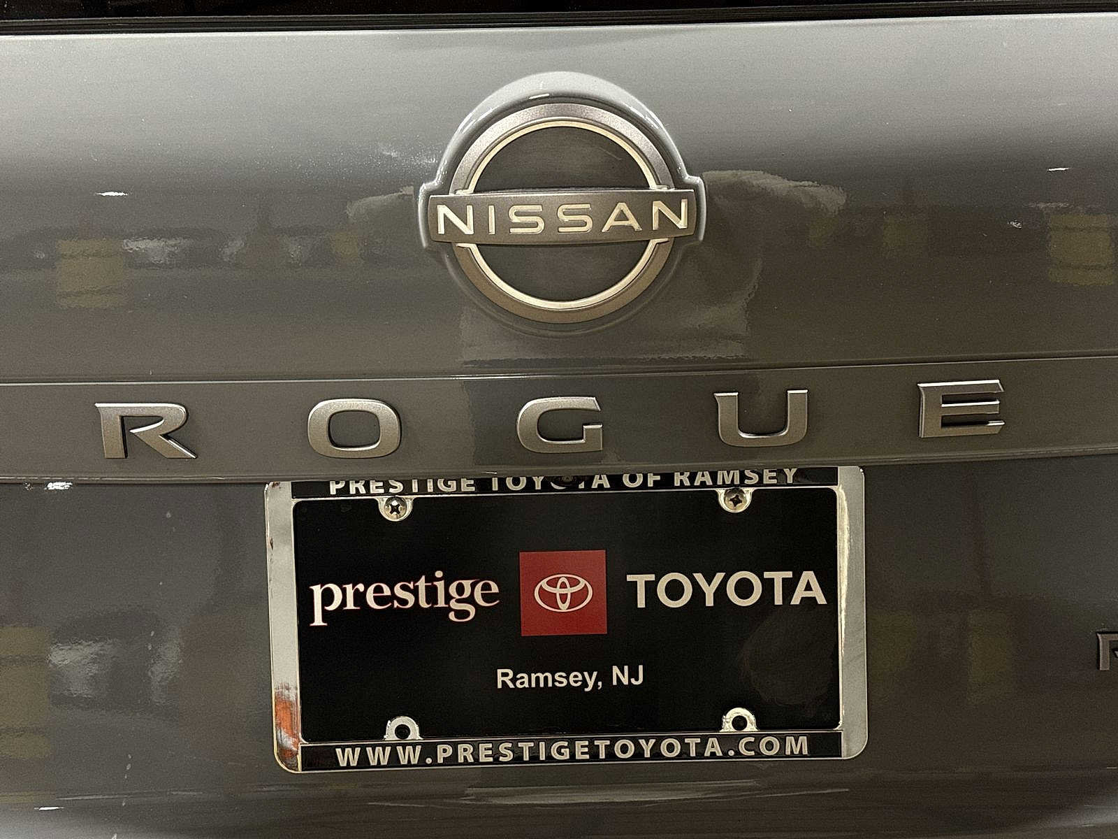 Used 2024 Nissan Rogue Platinum w/ Platinum Premium Package AWD/4WD image 27