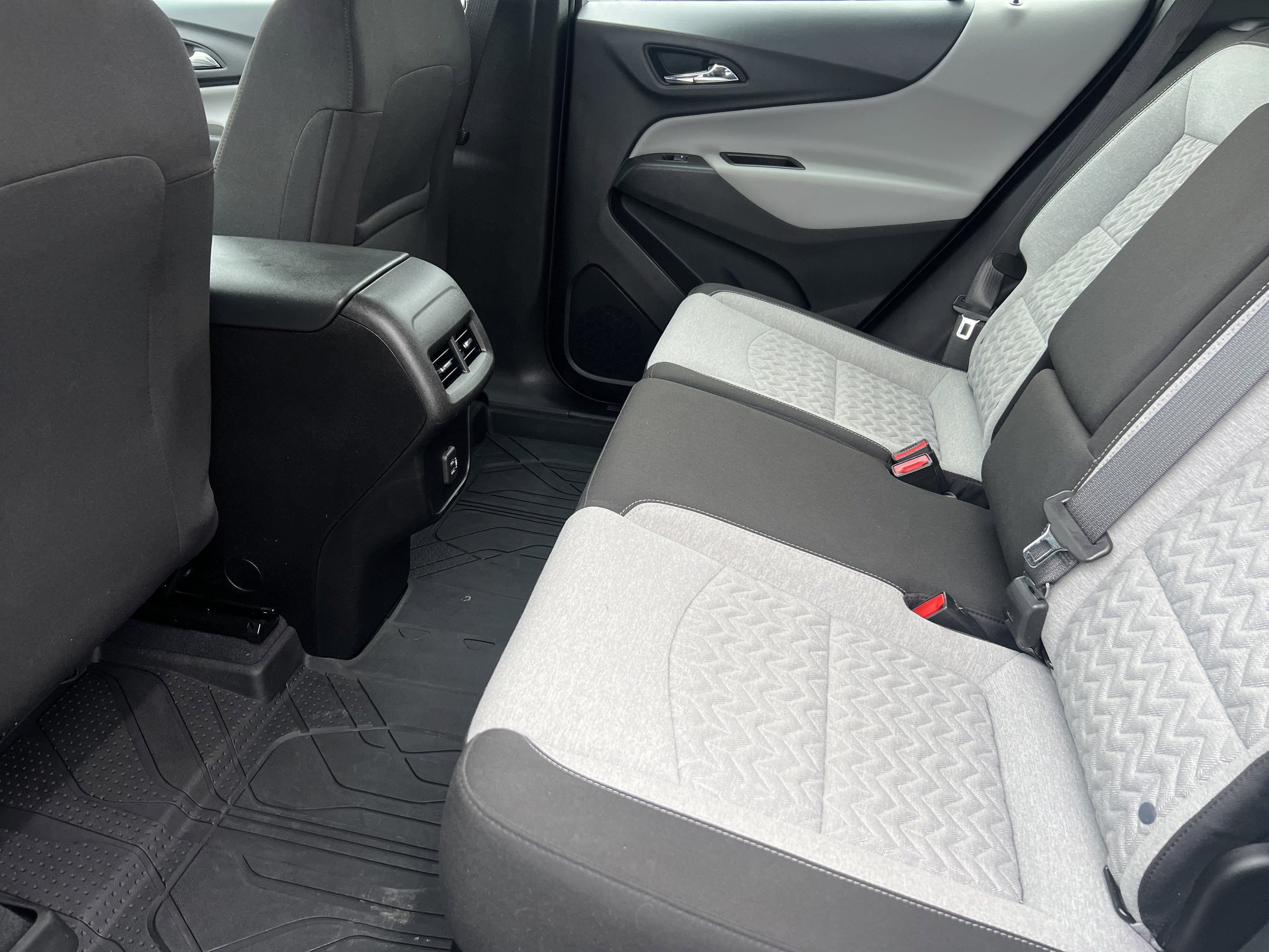 Certified 2022 Chevrolet Equinox LS w/ LPO, Floor Liner Package image 16