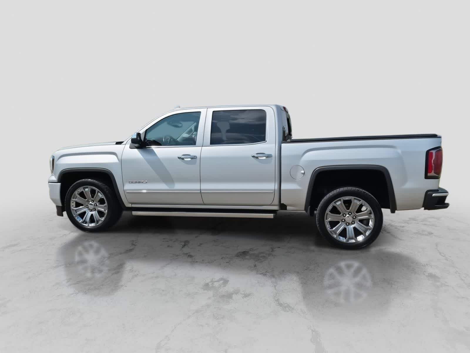 Used 2018 GMC Sierra 1500 Denali w/ Denali Ultimate Package AWD/4WD image 5