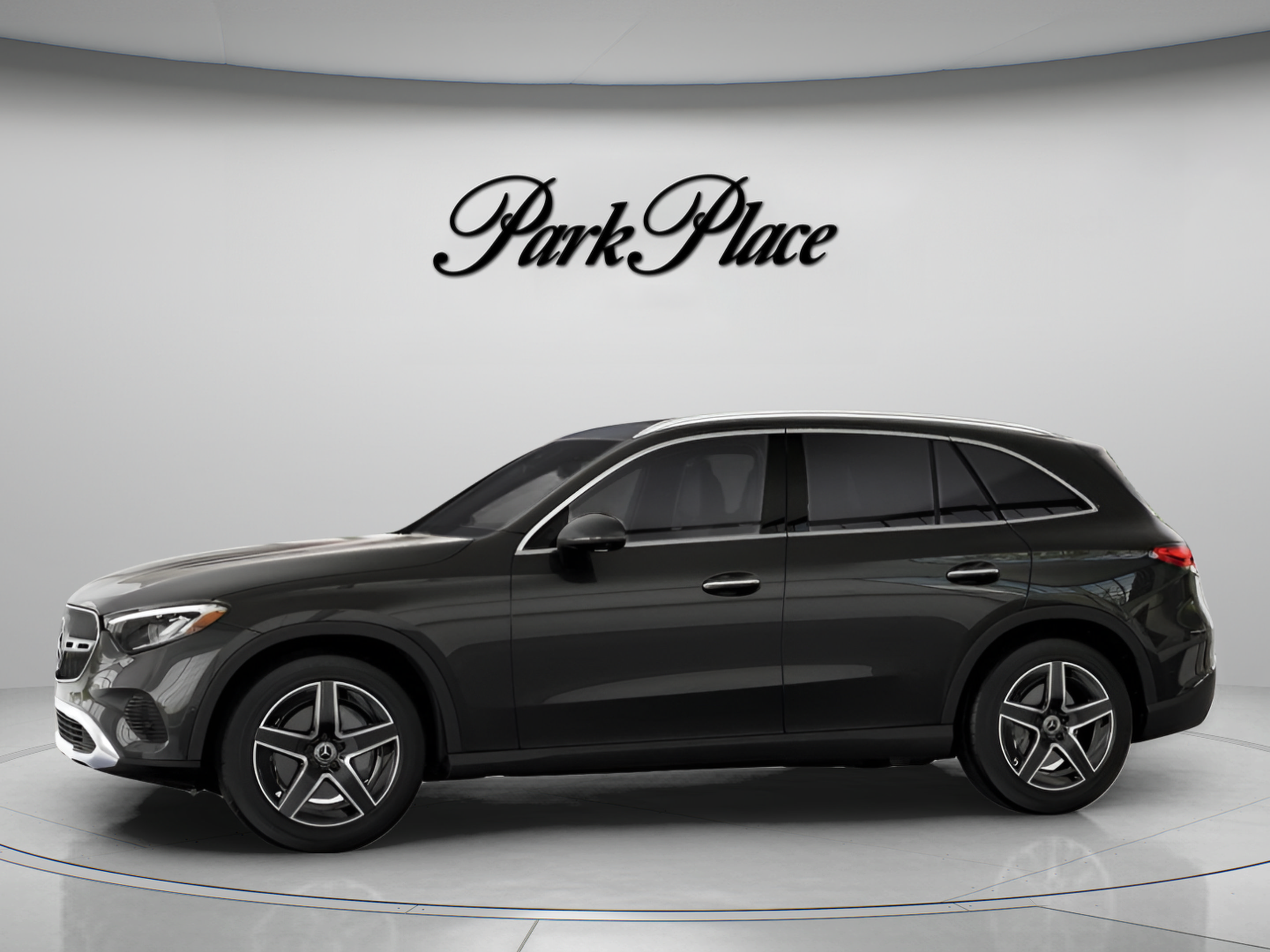 Certified 2026 Mercedes-Benz GLC 300 4MATIC image 4