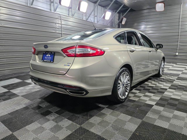 Used 2016 Ford Fusion SE w/ Equipment Group 202A image 5