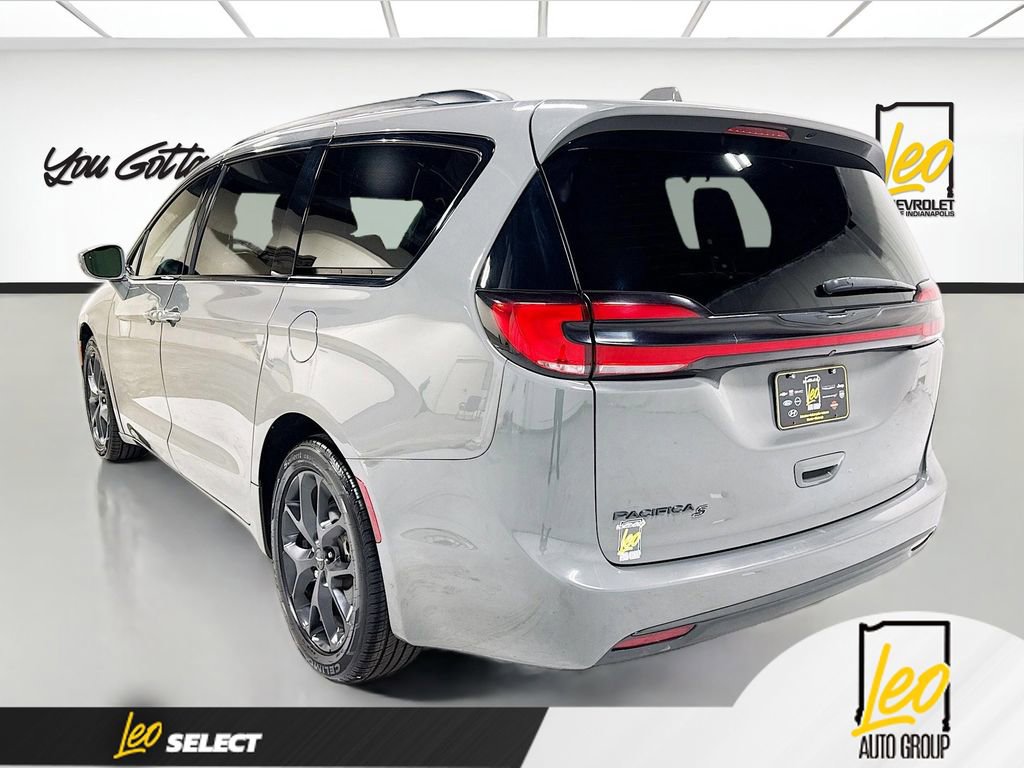 Used 2022 Chrysler Pacifica Touring-L w/ S Appearance Package image 7