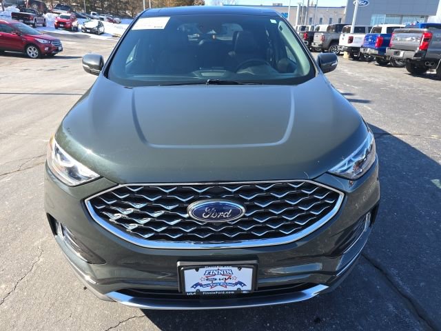 Used 2022 Ford Edge Titanium w/ Equipment Group 301A AWD/4WD image 2
