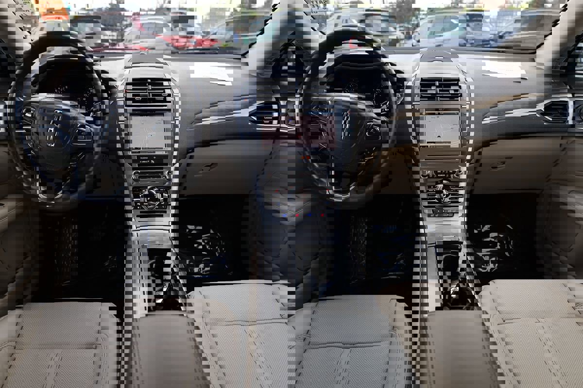 Used 2018 Lincoln MKZ Reserve w/ Technology Package image 20
