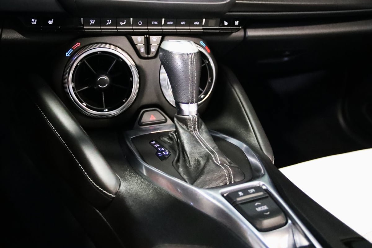 Used 2018 Chevrolet Camaro SS RWD image 51