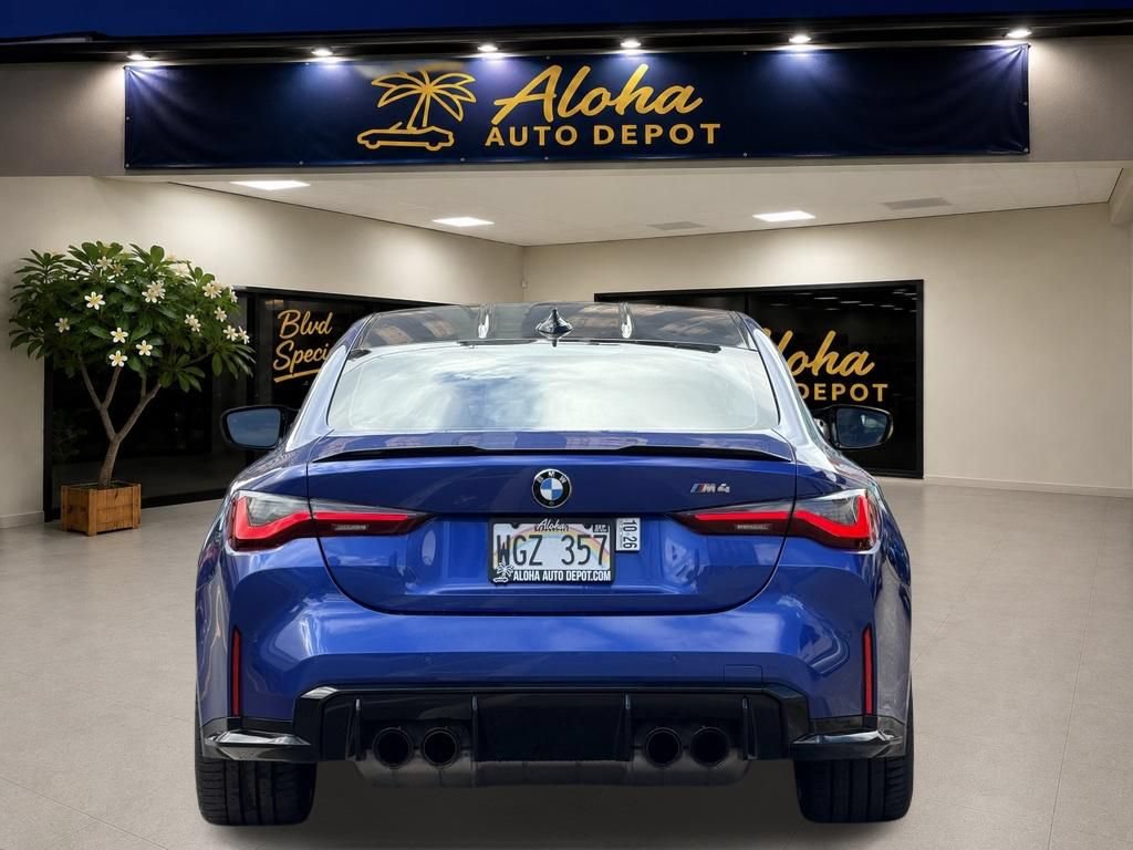 Used 2022 BMW M4 Coupe RWD video 4