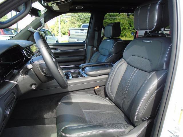 Certified 2025 Jeep Grand Wagoneer L Series II Obsidian w/ Quick Order Packagew 28T AWD/4WD image 7