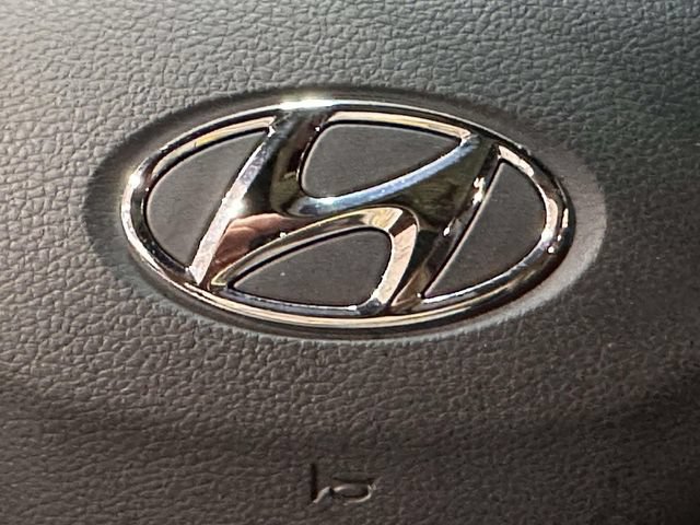 Used 2019 Hyundai Veloster Turbo FWD image 27
